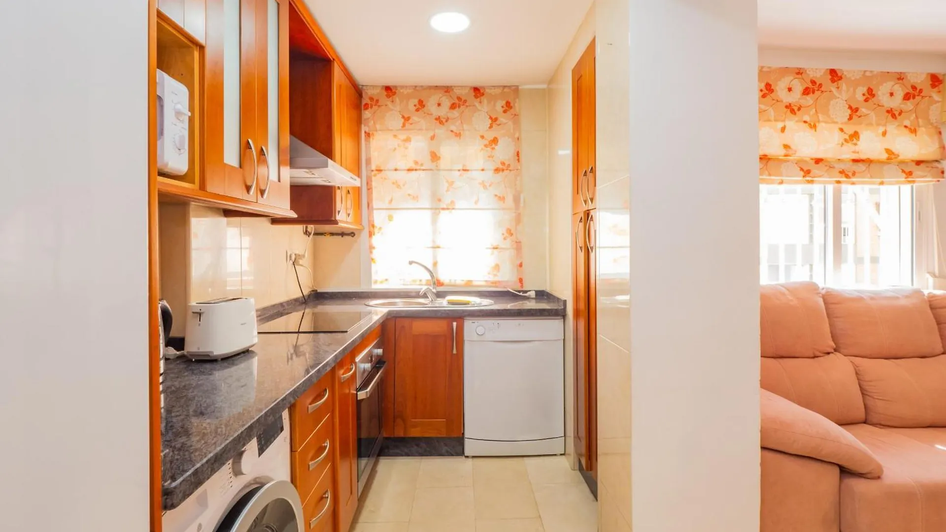Cubo'S Tejares Malaga Apartment 0*,  Spain