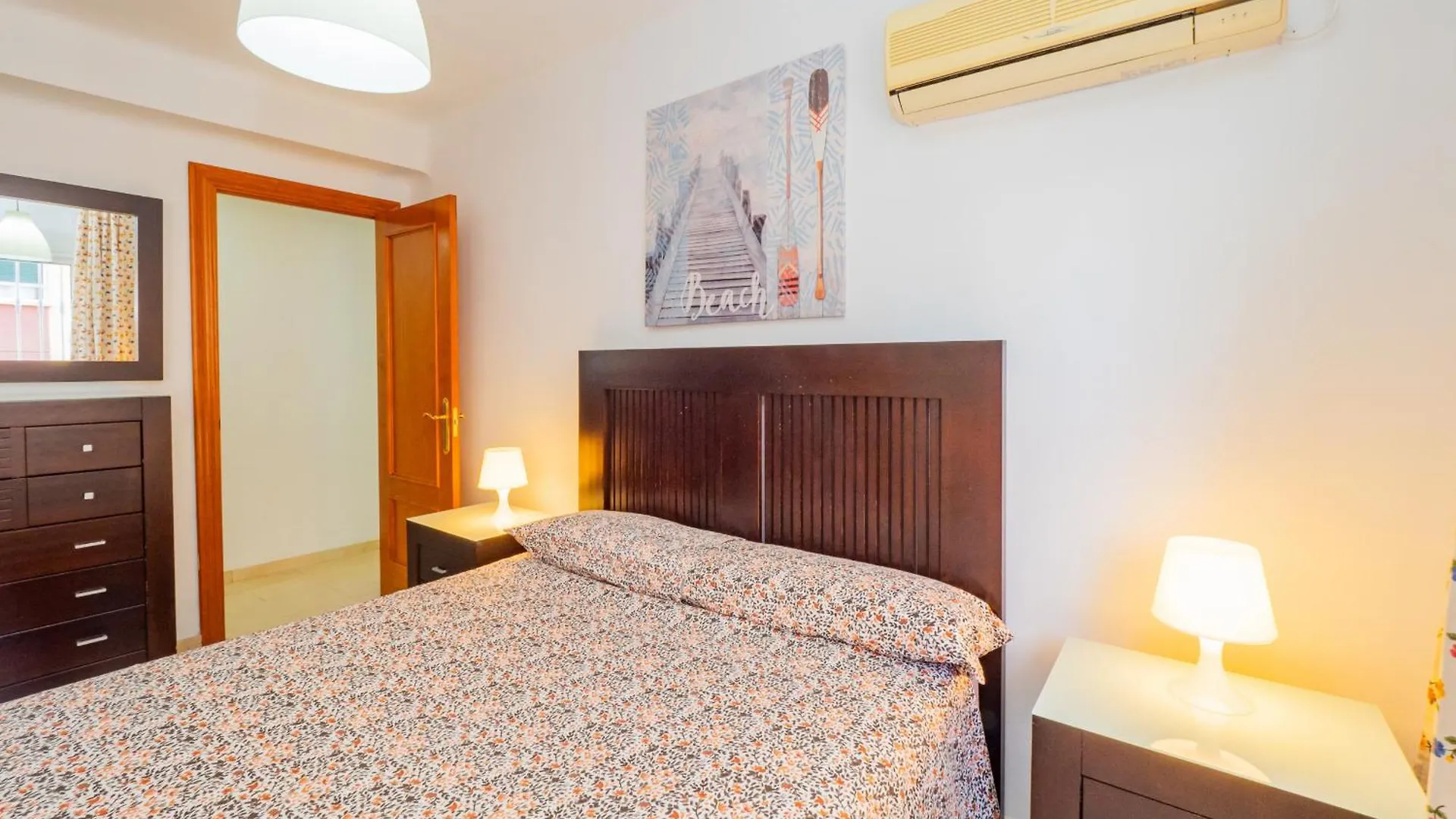 Cubo'S Tejares Malaga Apartment 0*,  Spain